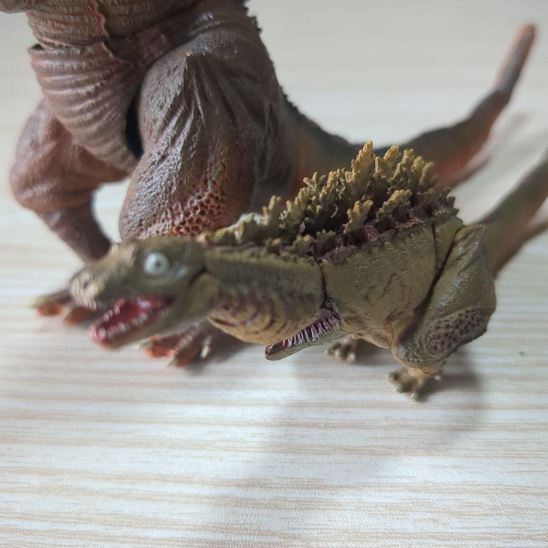 バンダイSHMonsterARTS　シン・ゴジラ第二形態第三形態