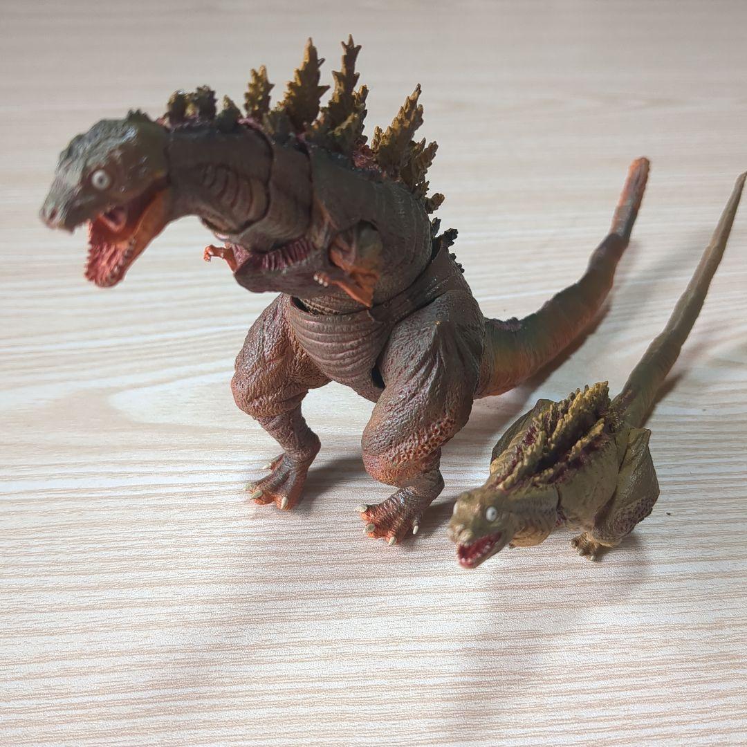 バンダイSHMonsterARTS　シン・ゴジラ第二形態第三形態