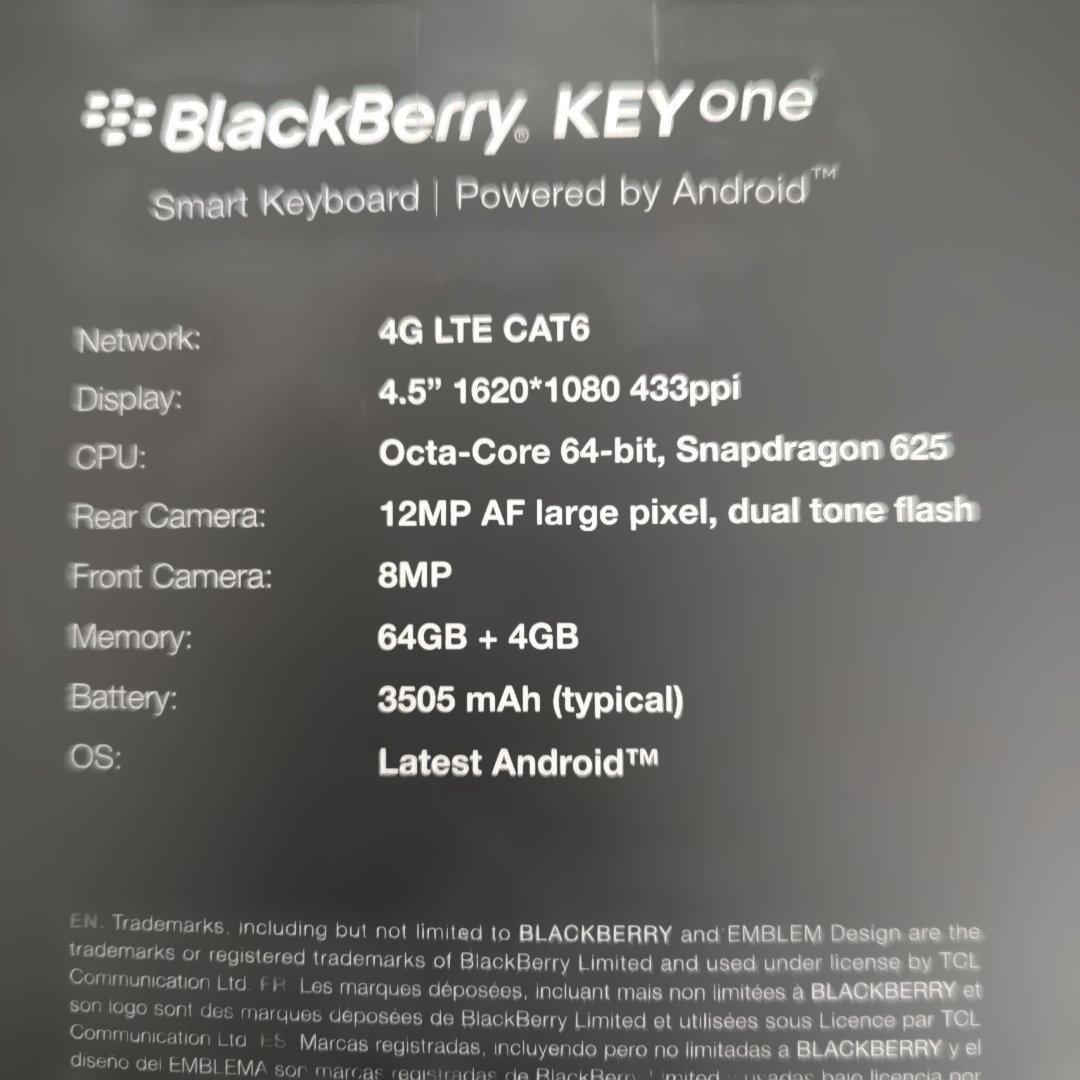 BlackBerry KEYone Black Edition 64GB 本体