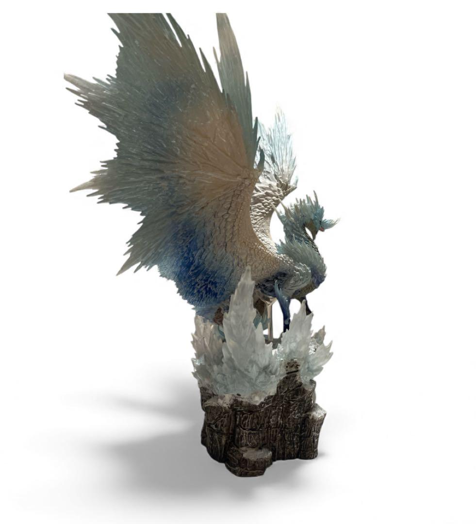 モンハン　イヴェルカーナ　フィギュア　コレクターズ