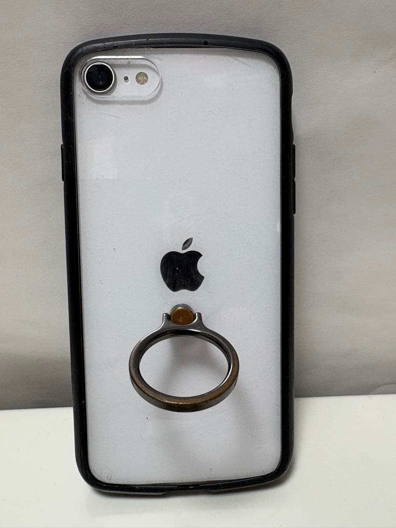 【iphone SE第二世代　ホワイト　64GB】と保護ケースと箱ケース