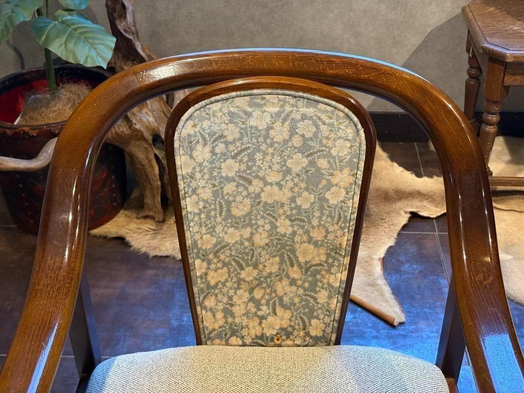 ①　リメイク品　尾州生地　ホワイト座面　カリモク　コロニアル　アームソファ　NI