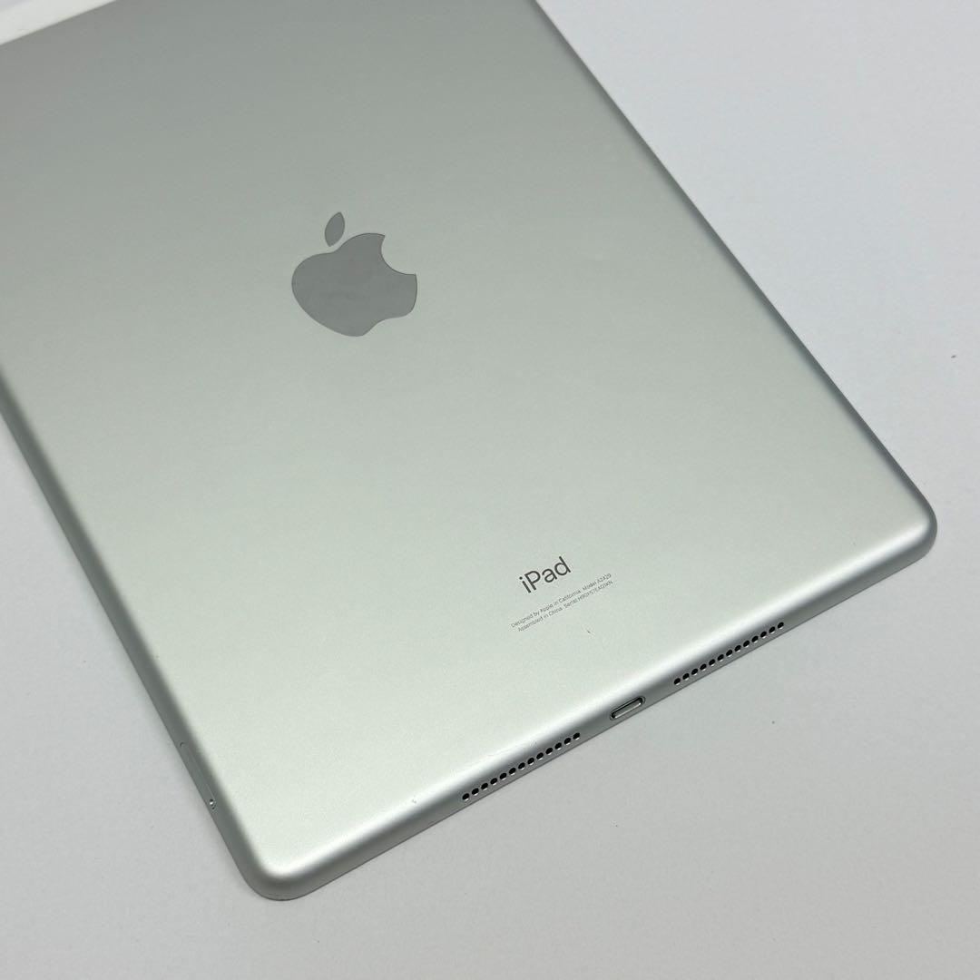 iPad (第8世代) Wi-Fi+Cellular 32GB シルバー