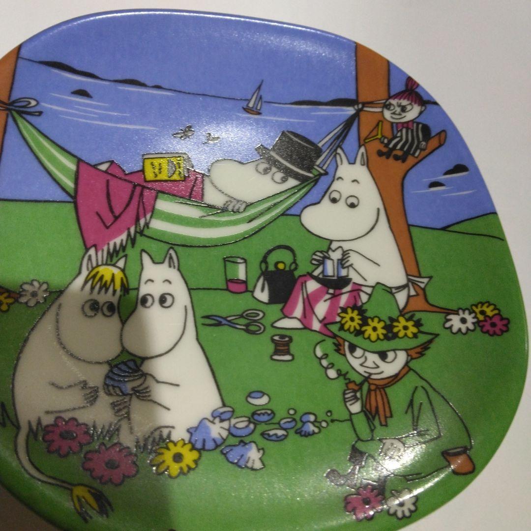 フィンランド製　ムーミン絵皿　陶器の皿　12センチ