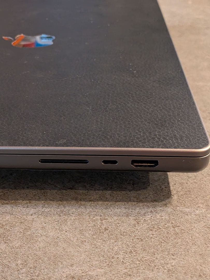 MacBook Pro 16インチ M3 Pro 18GB 美品