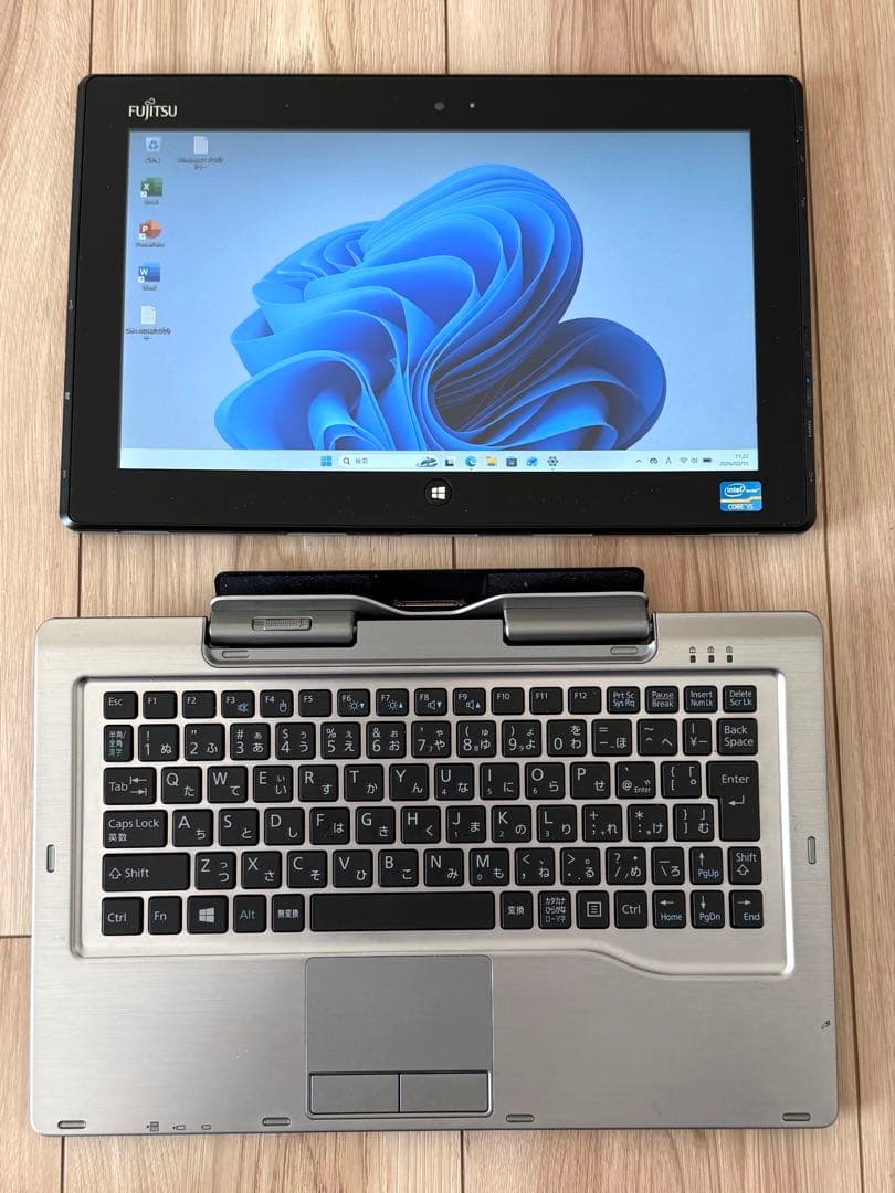 Office24&Win11付 富士通タブレット FMVNQ8P1 Q702/G
