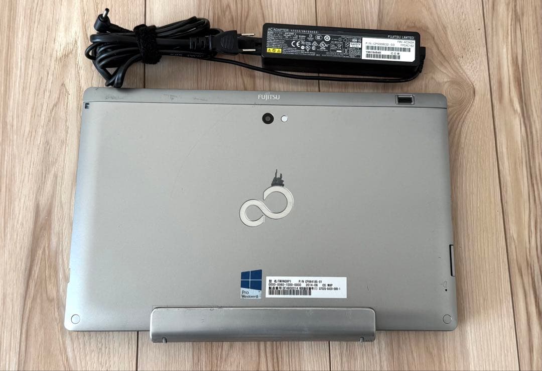 Office24&Win11付 富士通タブレット FMVNQ8P1 Q702/G