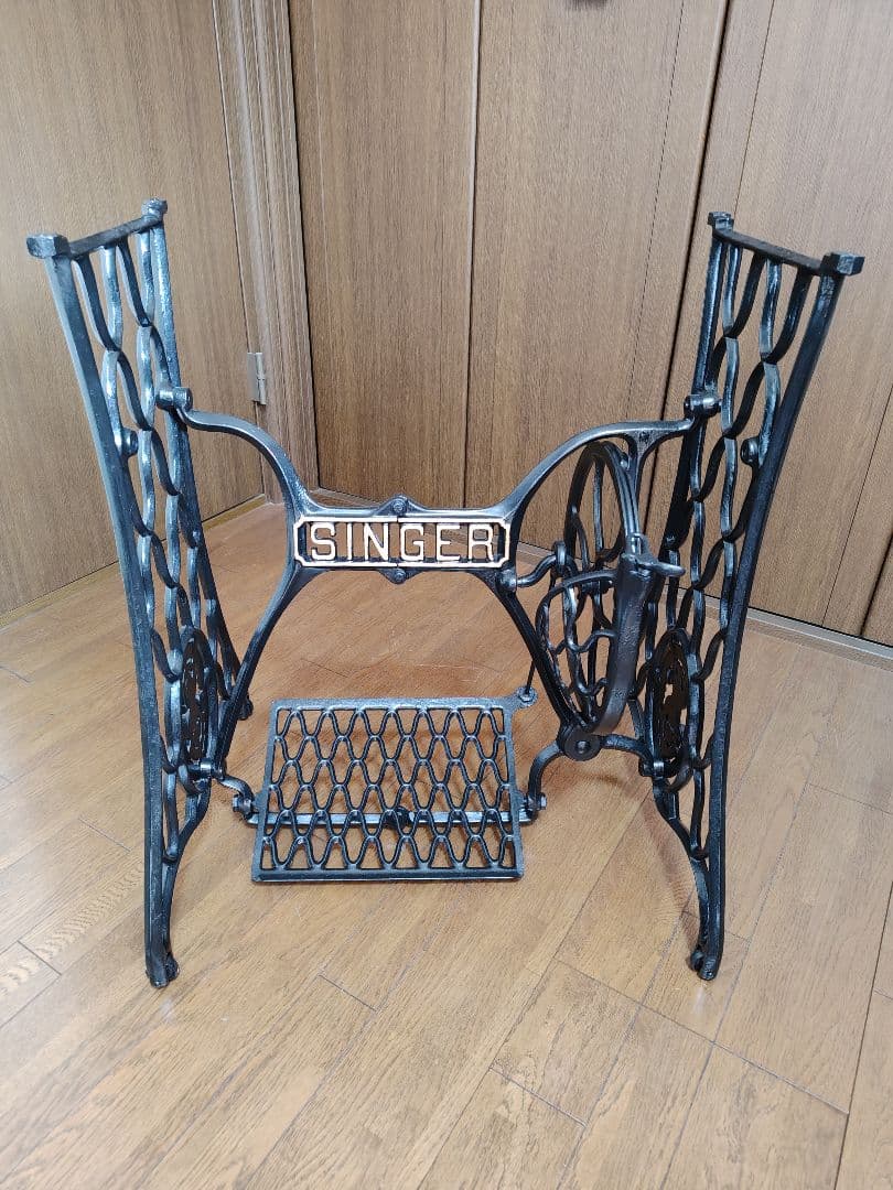アンティークミシン　シンガー　足踏みミシン　ミシン脚　ミシン 　ハンドメイド