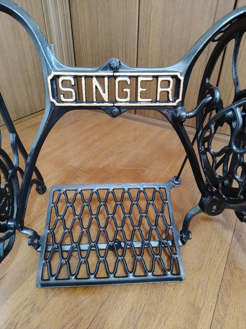 アンティークミシン　シンガー　足踏みミシン　ミシン脚　ミシン 　ハンドメイド