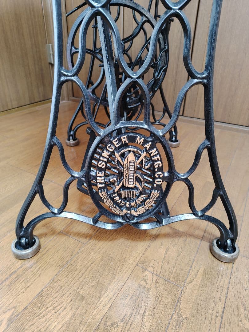アンティークミシン　シンガー　足踏みミシン　ミシン脚　ミシン 　ハンドメイド