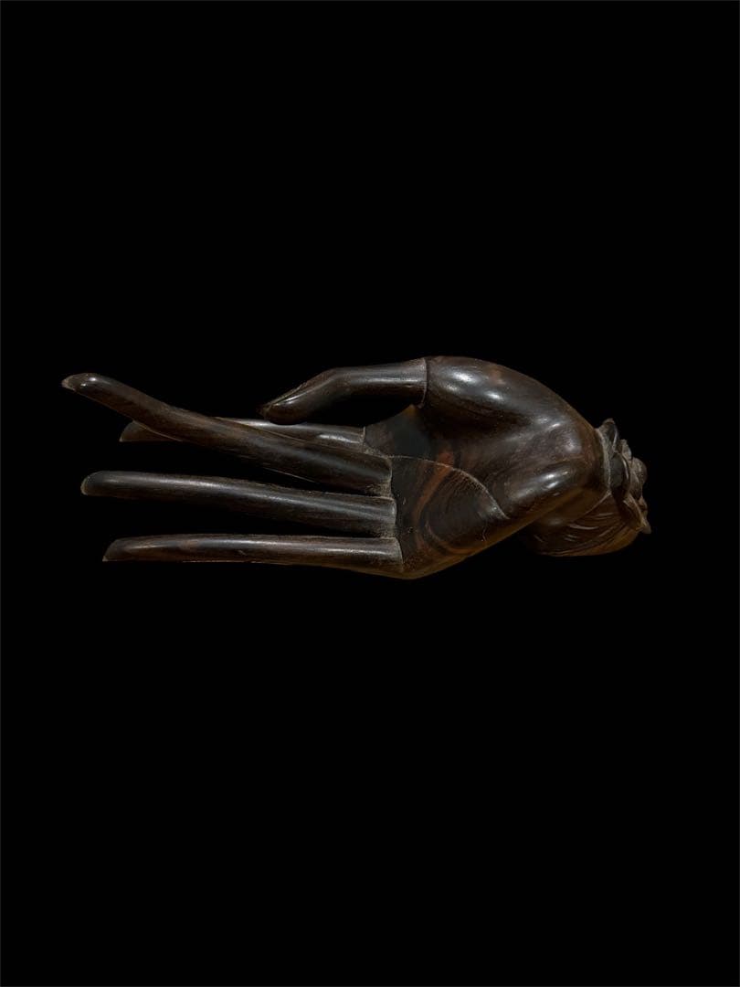 【至高の逸品】バリ島 Niana Tilem Gallery 黒檀 木彫り「手」