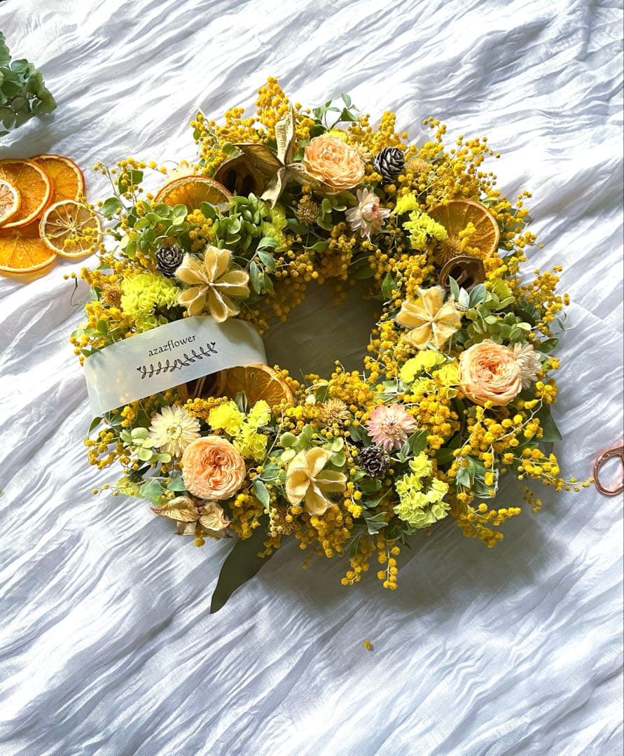 贈呈用にも♪ビタミンカラーが可愛いミモザのドライフラワーリース