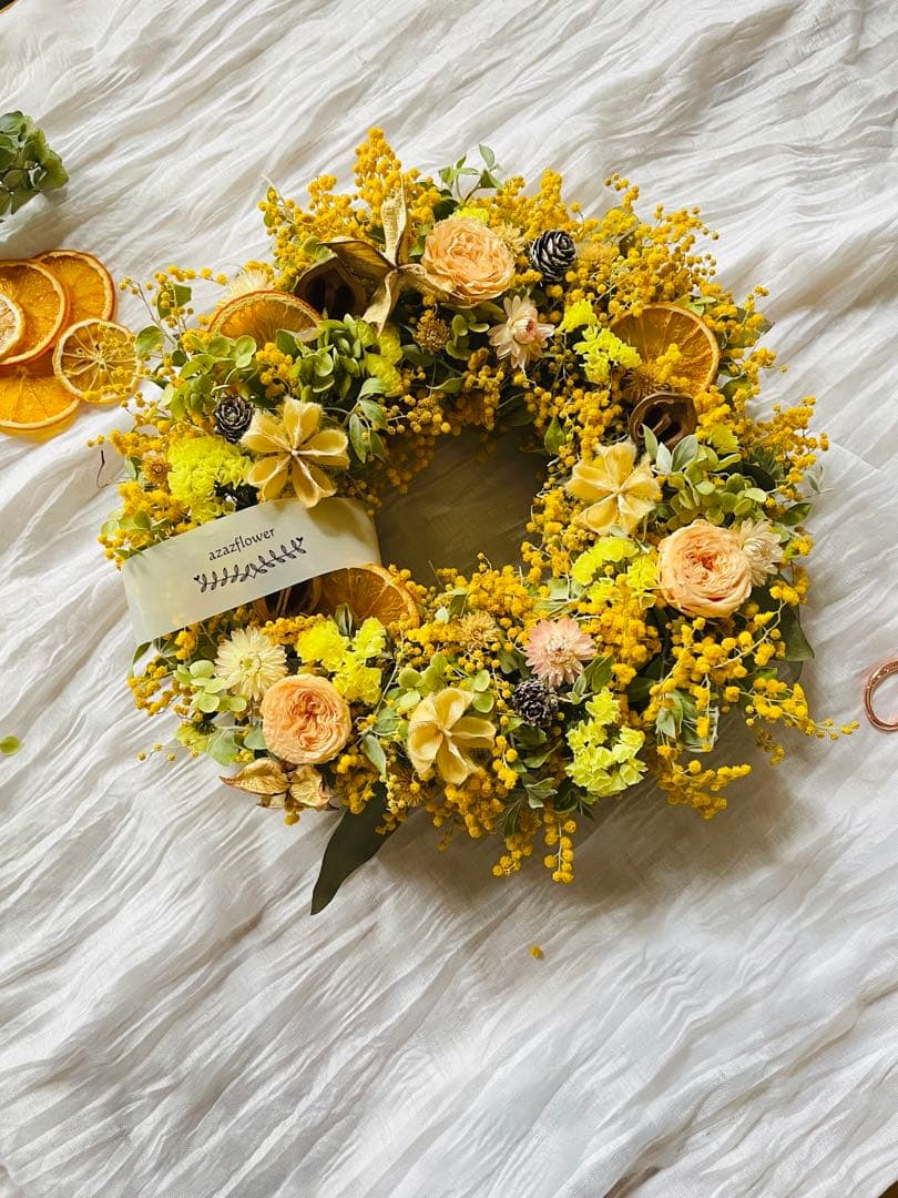 贈呈用にも♪ビタミンカラーが可愛いミモザのドライフラワーリース