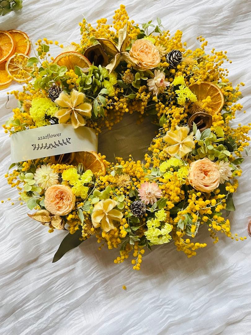 贈呈用にも♪ビタミンカラーが可愛いミモザのドライフラワーリース