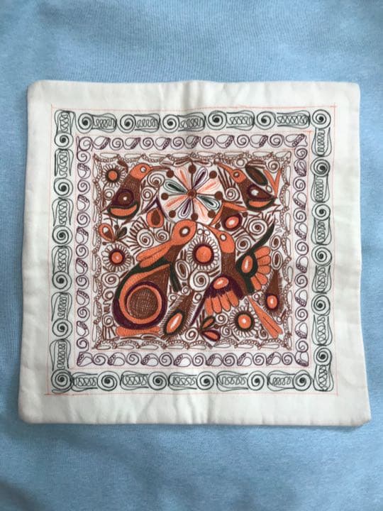 現地購入　ペルー工芸品　コルカバレー刺繍　クッションカバー2枚組