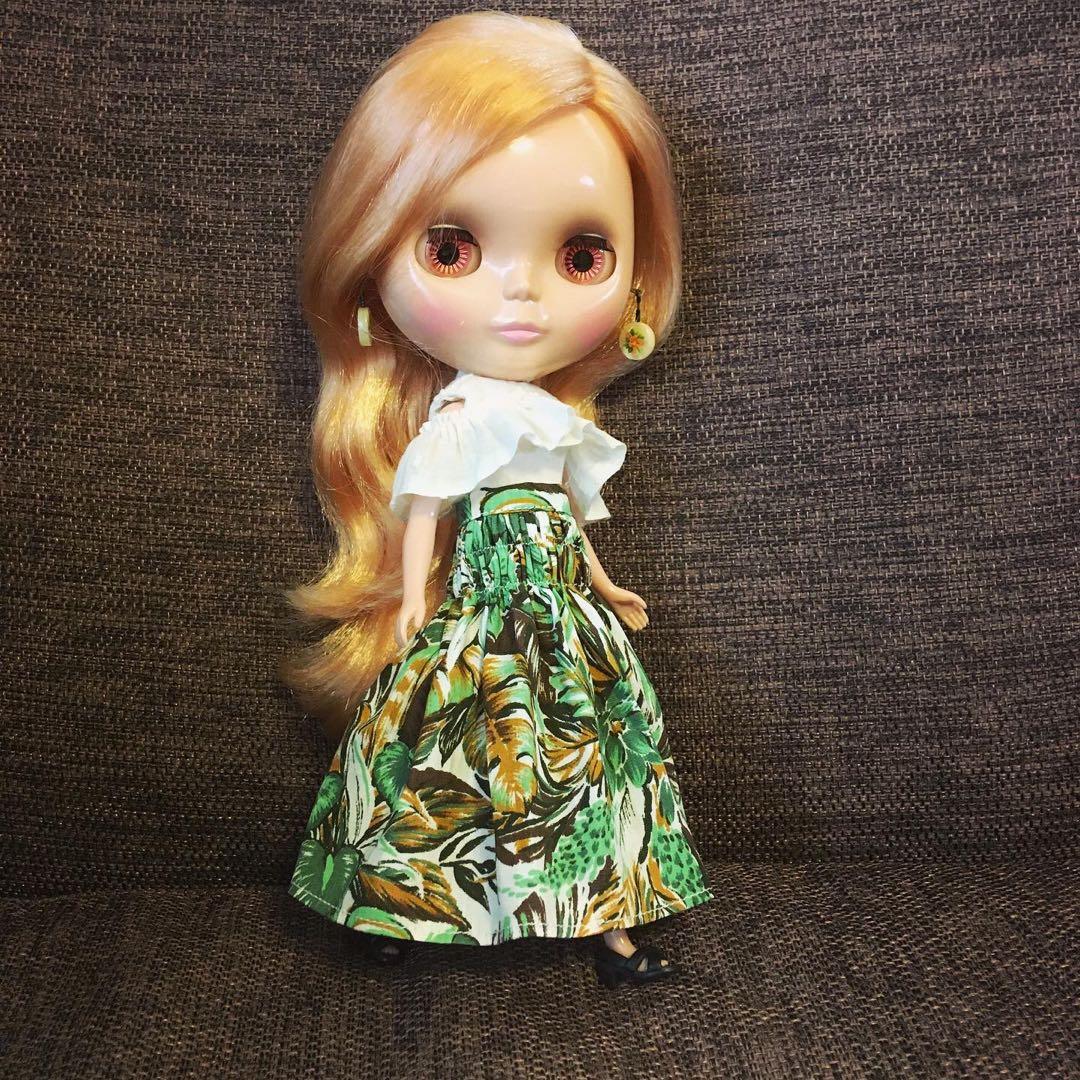 5 特別価格　夏柄ギャザーマキシスカート　リカちゃん　ブライス