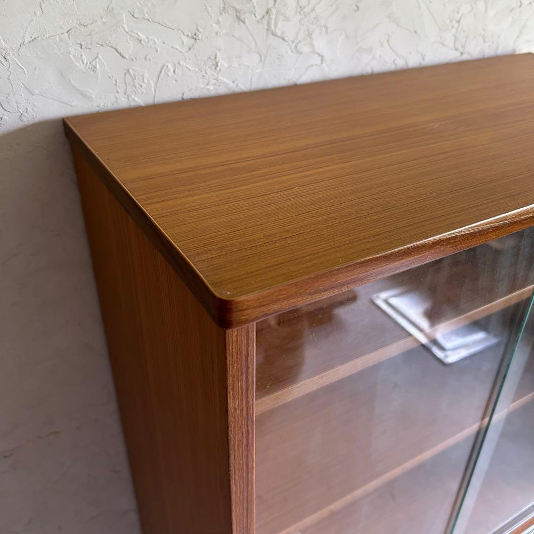 【美品】レトロポップ 木目調 食器棚