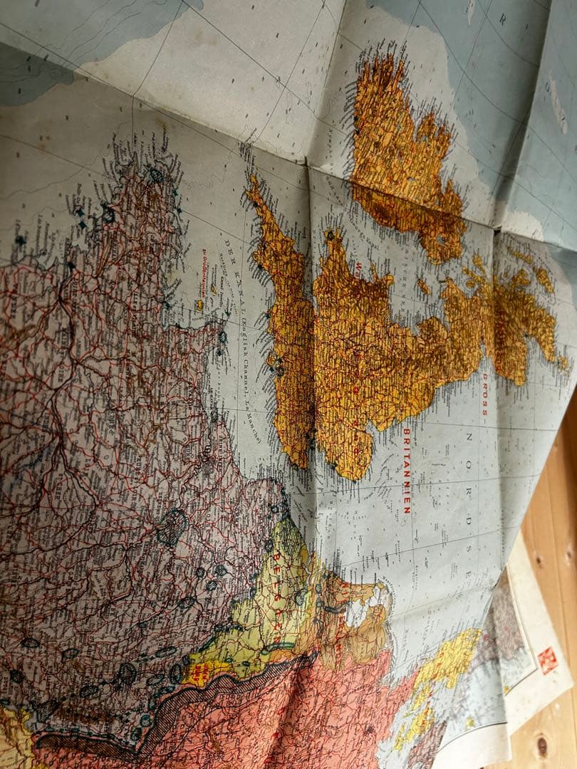 第三帝国発行　カラー地図