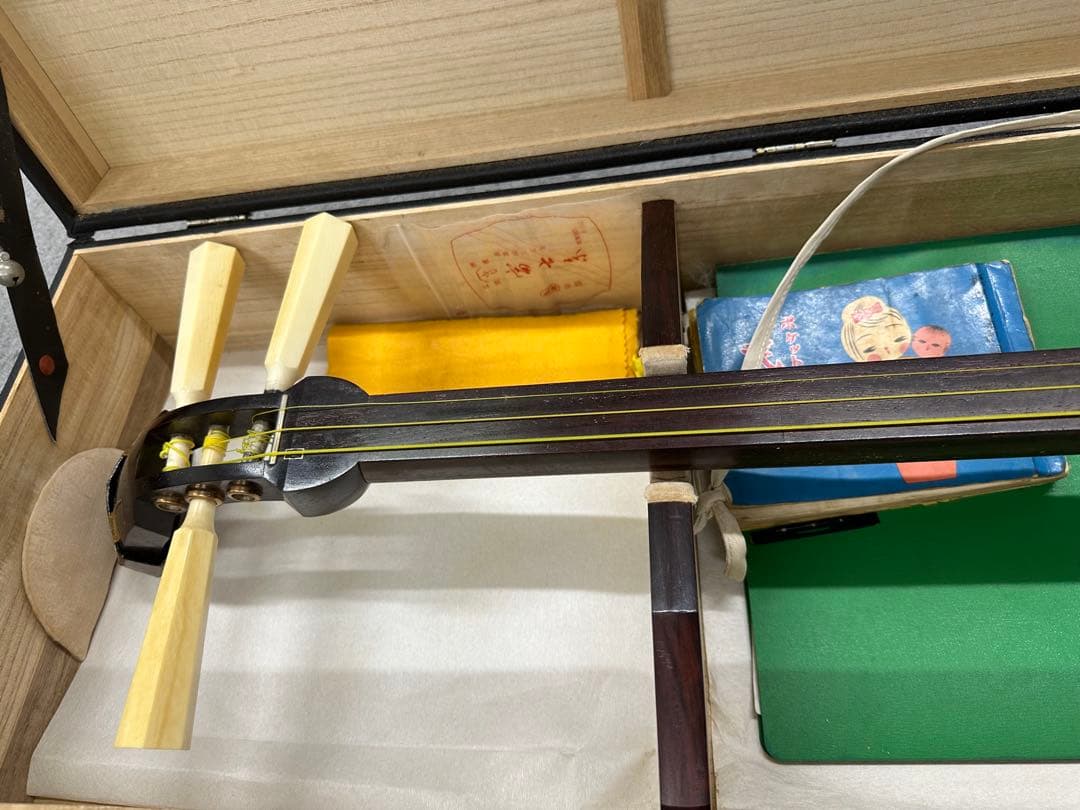 三味線 専用ケース付き　1681