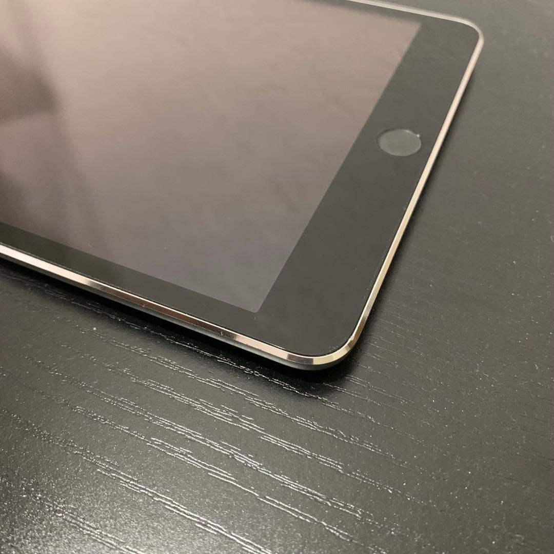 【美品】iPad mini 3 Wi-Fiモデル