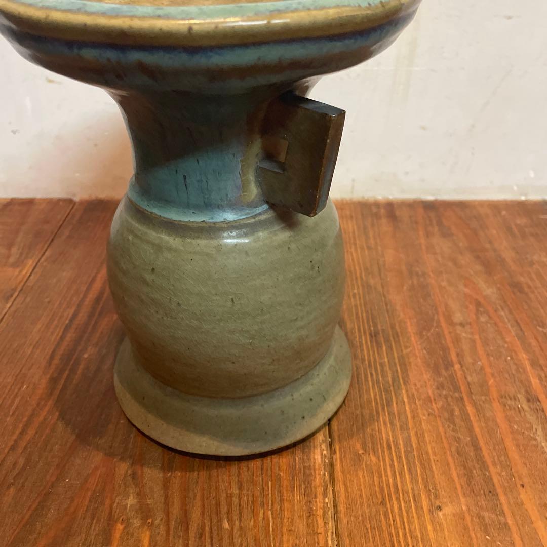 美品　上野焼　緑釉仏花器　江戸時代後期から　花器　緑色の釉薬が特徴的な　花瓶