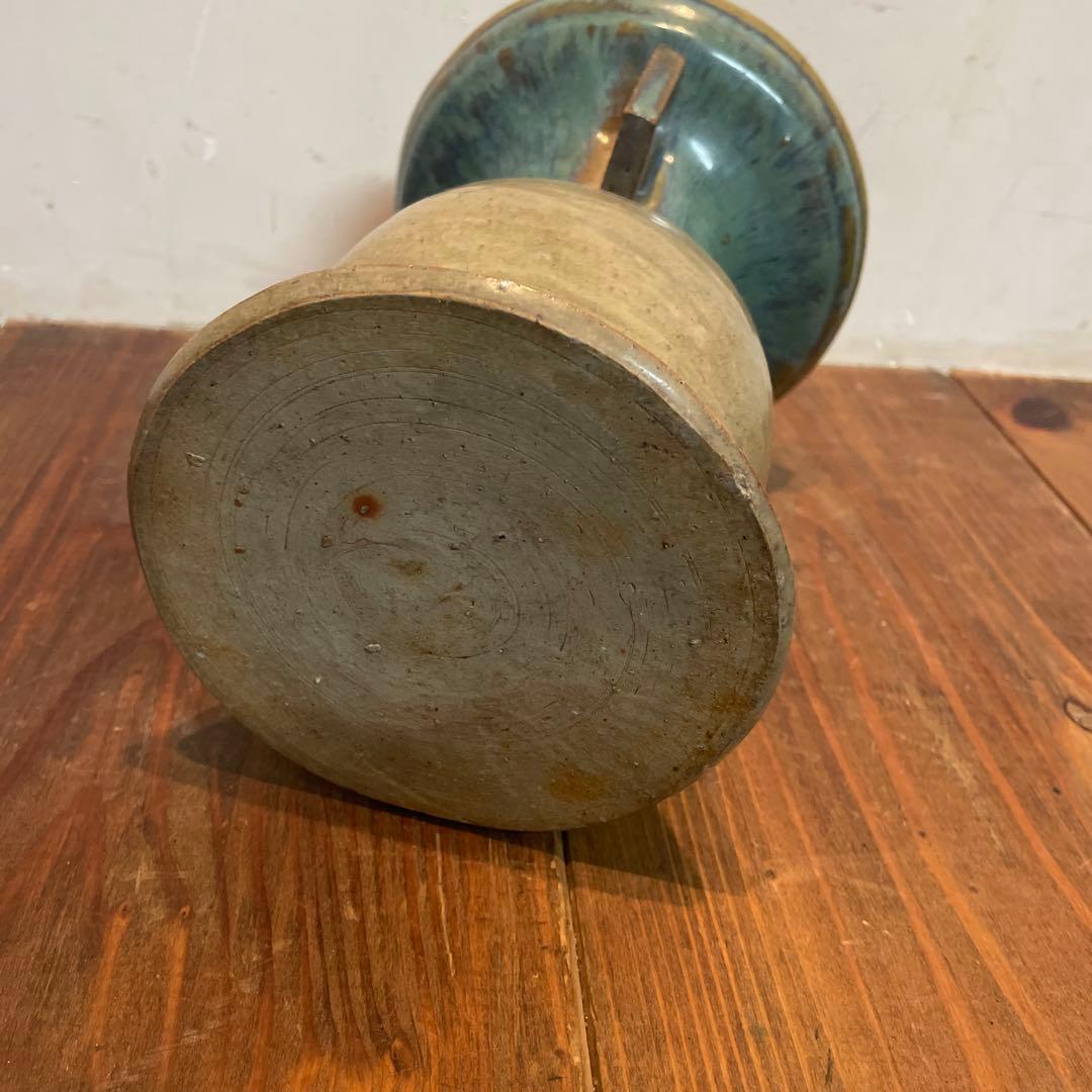 美品　上野焼　緑釉仏花器　江戸時代後期から　花器　緑色の釉薬が特徴的な　花瓶