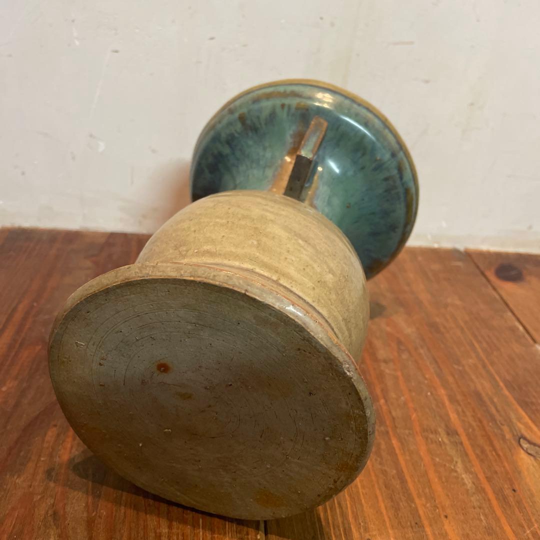 美品　上野焼　緑釉仏花器　江戸時代後期から　花器　緑色の釉薬が特徴的な　花瓶