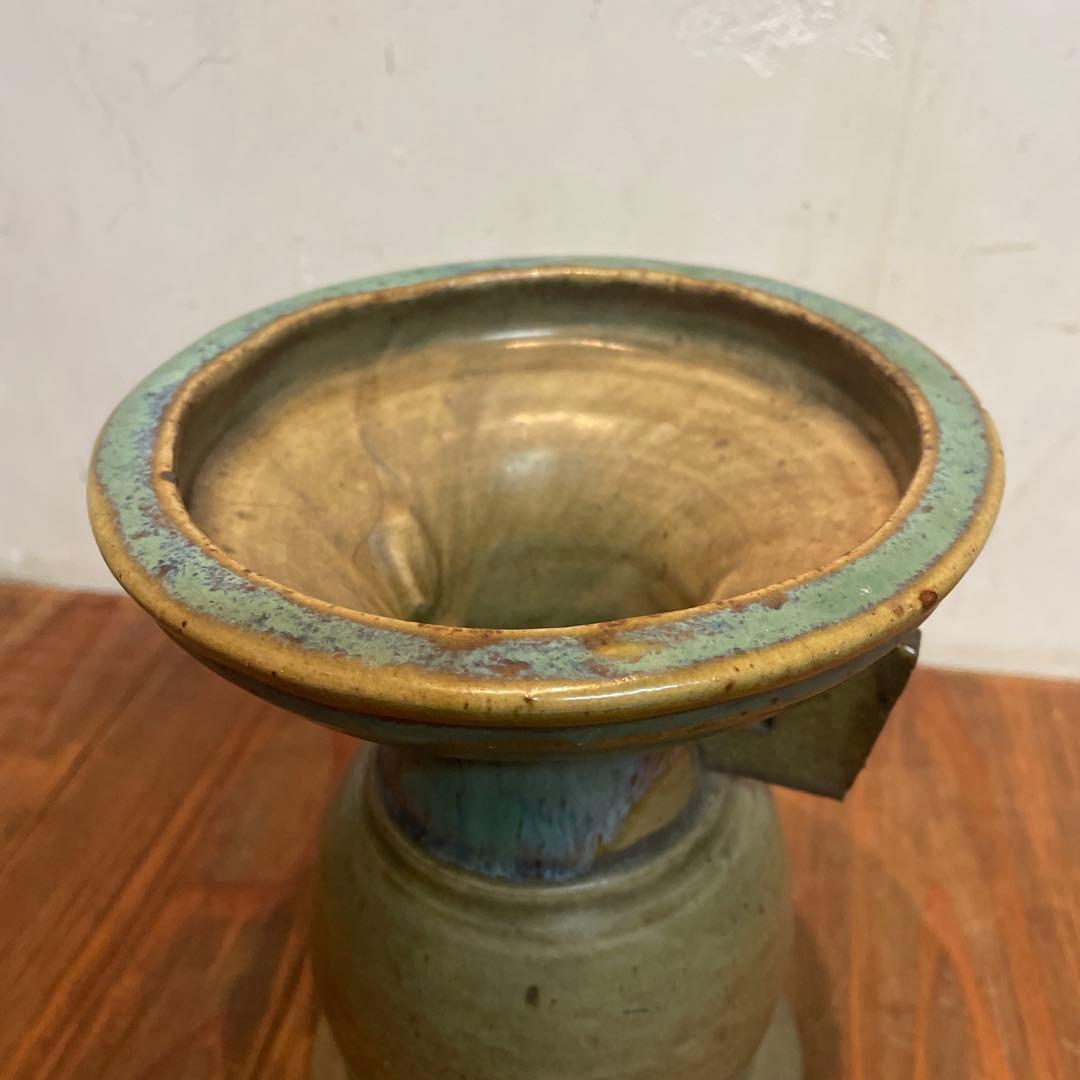 美品　上野焼　緑釉仏花器　江戸時代後期から　花器　緑色の釉薬が特徴的な　花瓶