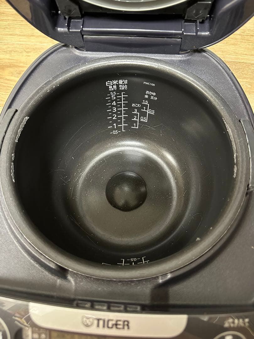 タイガー IH炊飯器 5.5合 JPW-B100 2022年製