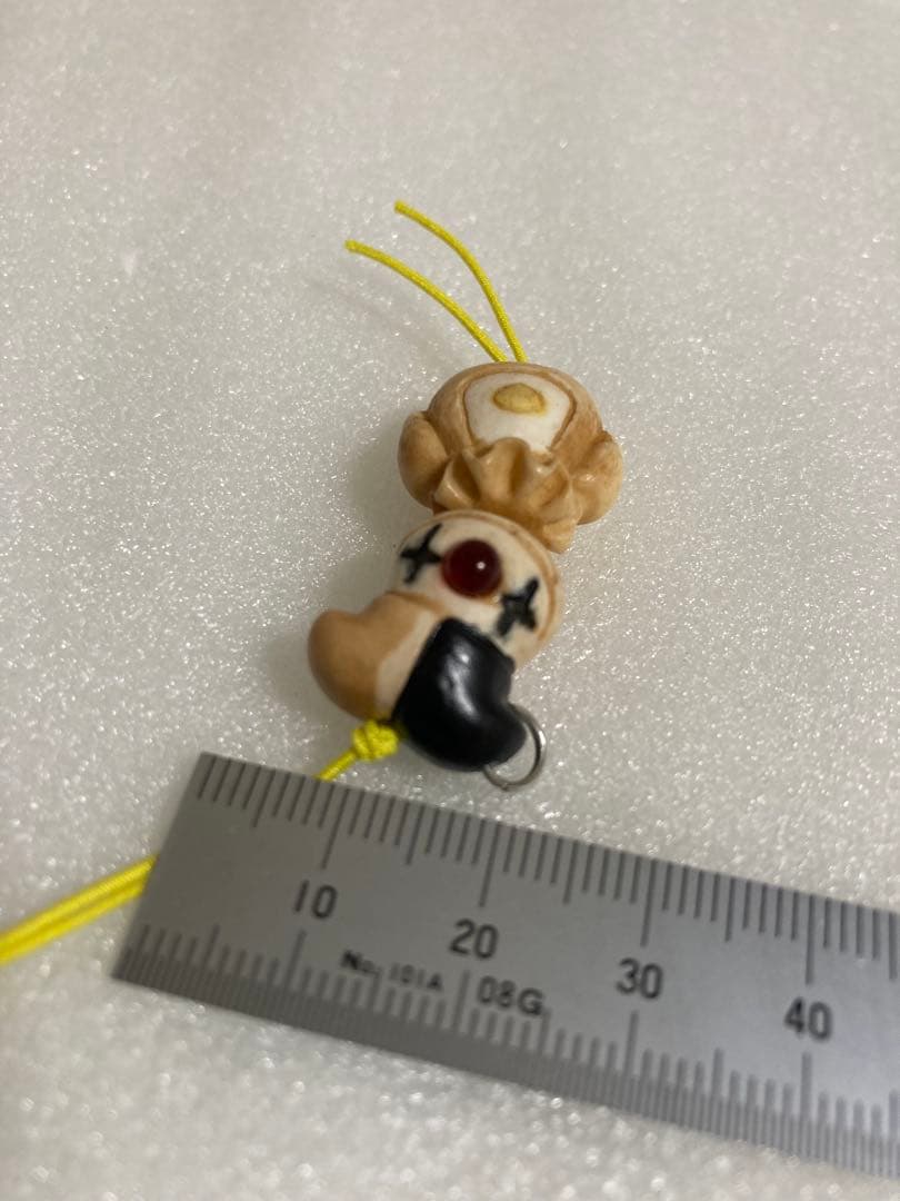 天然素材　ピエロ彫刻　根付　提げ物