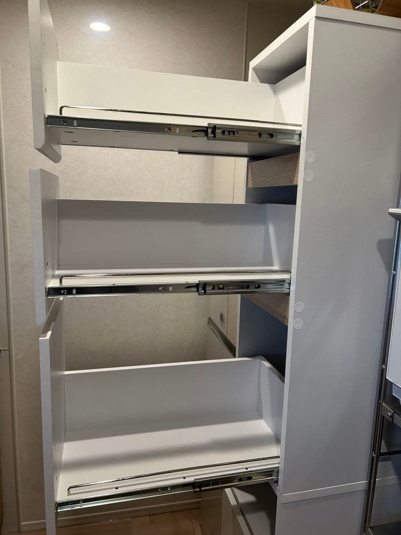 ロウヤ　パントリー　すき間収納　幅30センチ