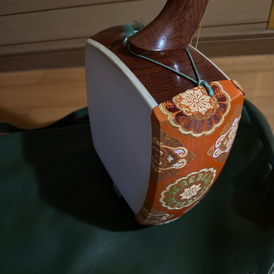 三味線本体 ソフトケース付き　細棹　秋田三味線　長唄等　３弦