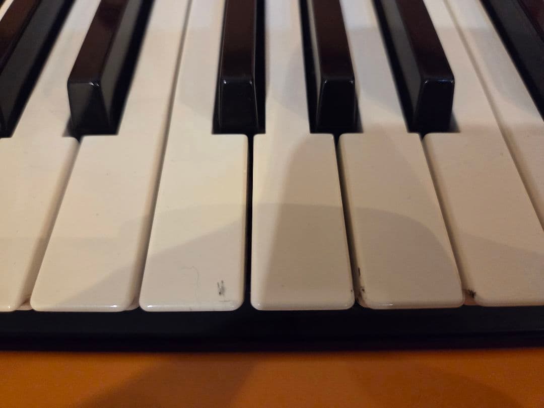 中古　音出確認済　ジャンク扱い　KORG microX シンセサイザー 37鍵盤