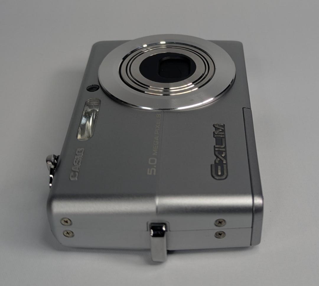 美品 CASIO EXILIM EX-Z500ドッグ付 デジタルカメラ