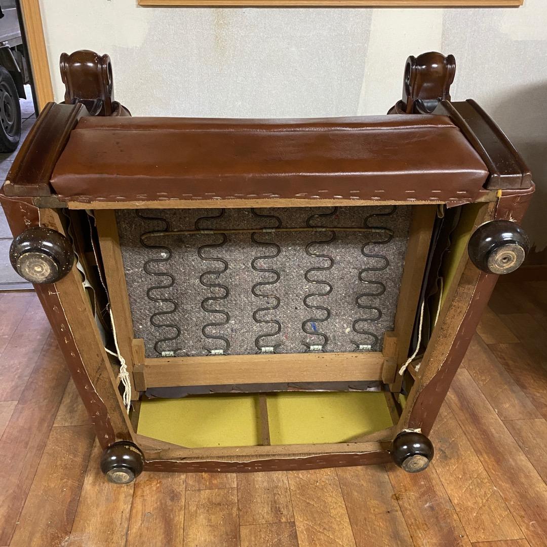 ソファ　レザー　１人掛け　カリモク　アンティーク風