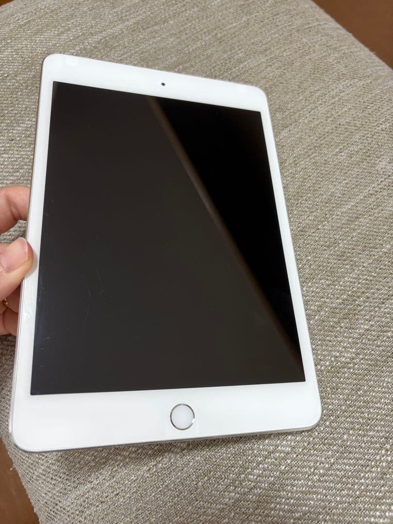 最終値下げ★Apple iPad mini4 16G シルバー タブレット