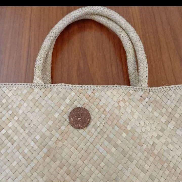 新品未使用　ラウハラ　バッグ　L　かごバッグ　ビッグトートバッグ　肩掛け