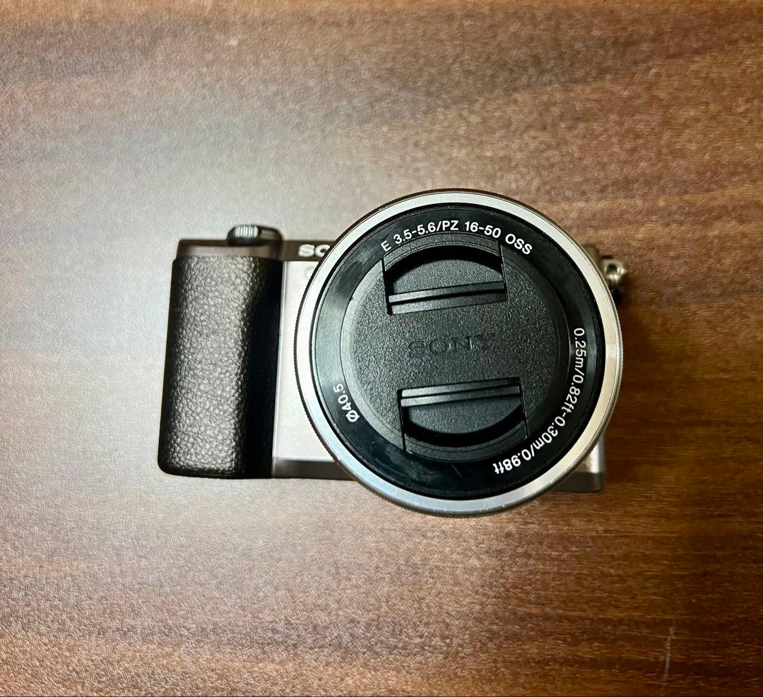 SONY A5100 + キットレンズ　＋　20mm f2.8レンズ　動作品