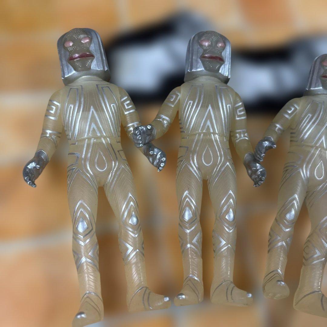 ウルトラ怪獣ダダ　仮面ライダーV3 フィギュアやストラップセット