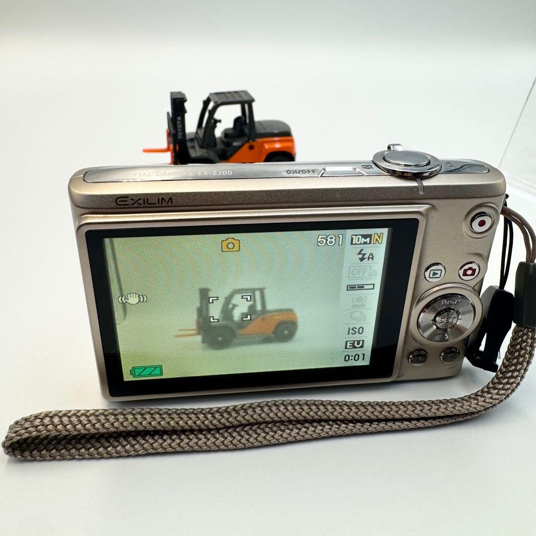 【美品】CASIO EXILIM EX-Z200