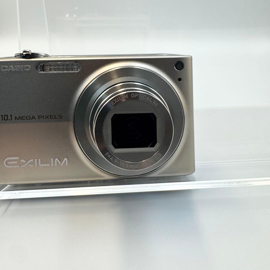 【美品】CASIO EXILIM EX-Z200