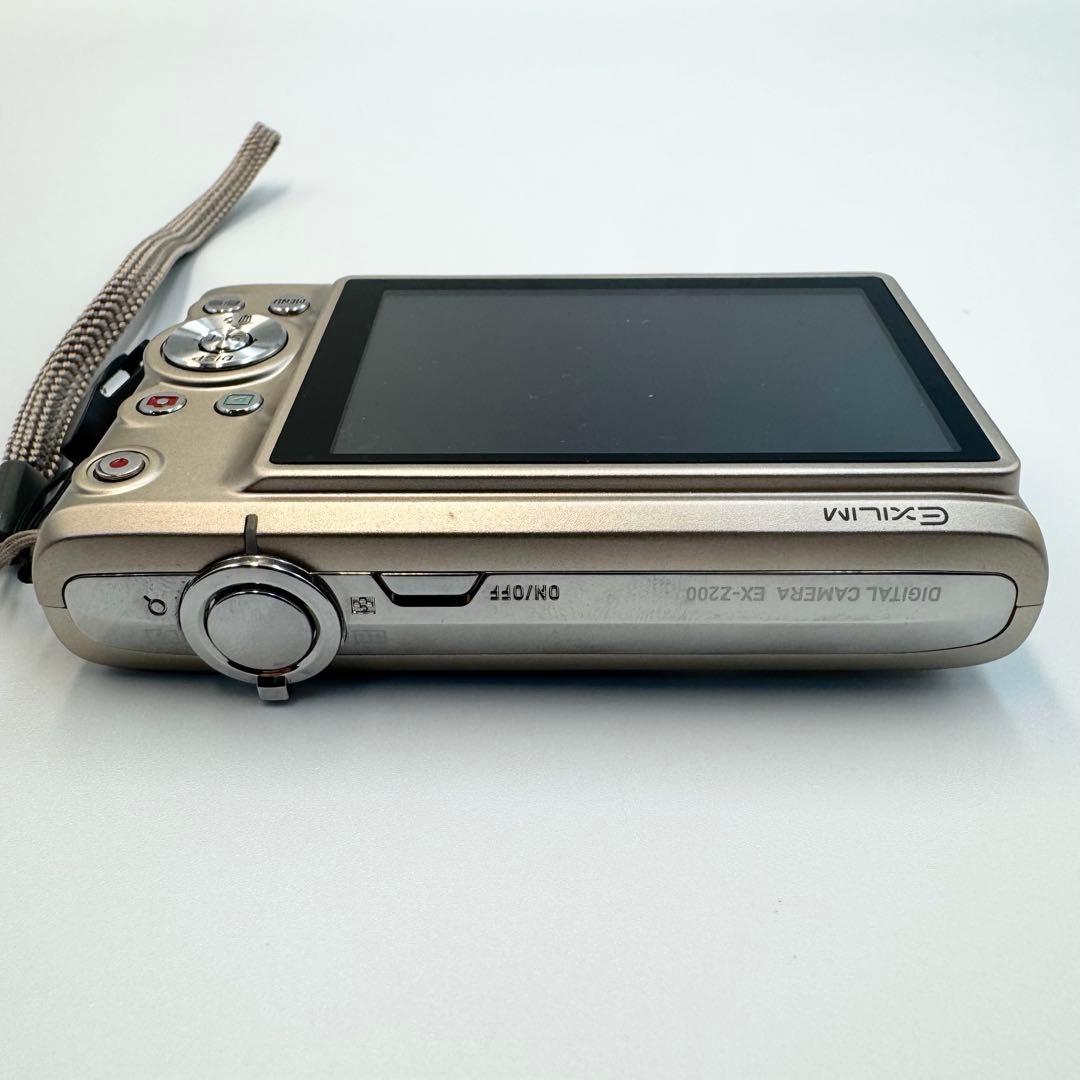 【美品】CASIO EXILIM EX-Z200