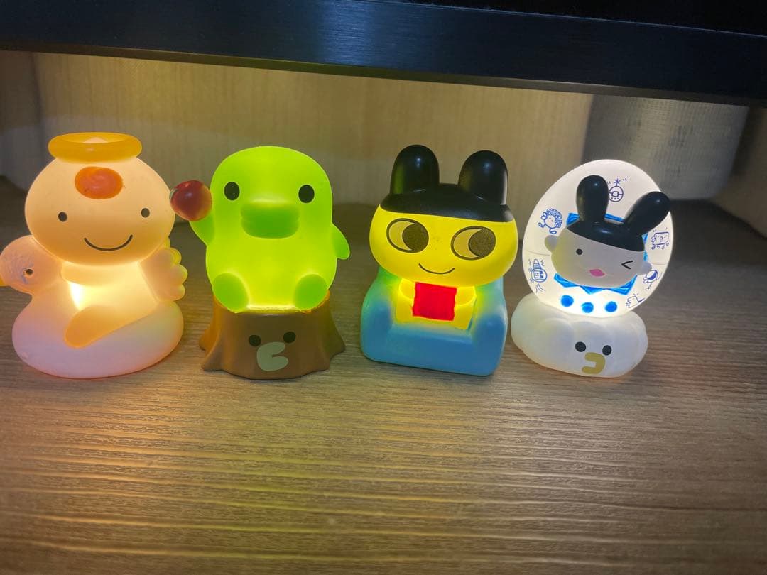 新品未開封(カプセルなし)たまごっち　光るキャラクターフィギュアセット 19個