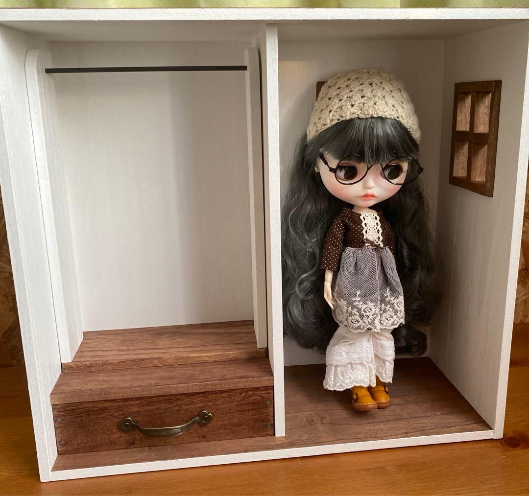 おうち型人形用木製収納ケース　ネオブライス　アイシードール　クローゼットドール用