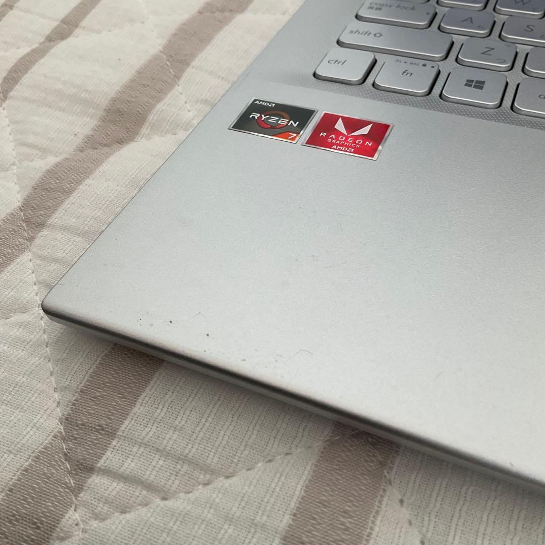 Windowsノート本体 ASUS VivoBook X512D