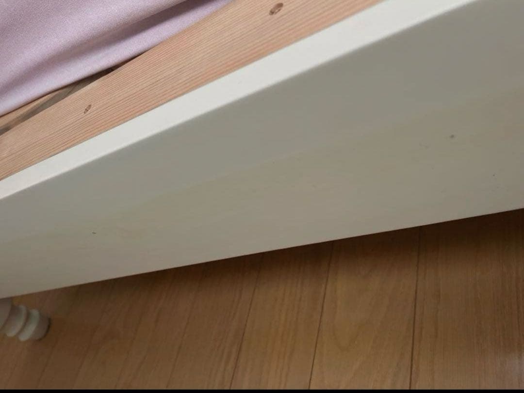 ローラアシュレイ　ベッドフレーム