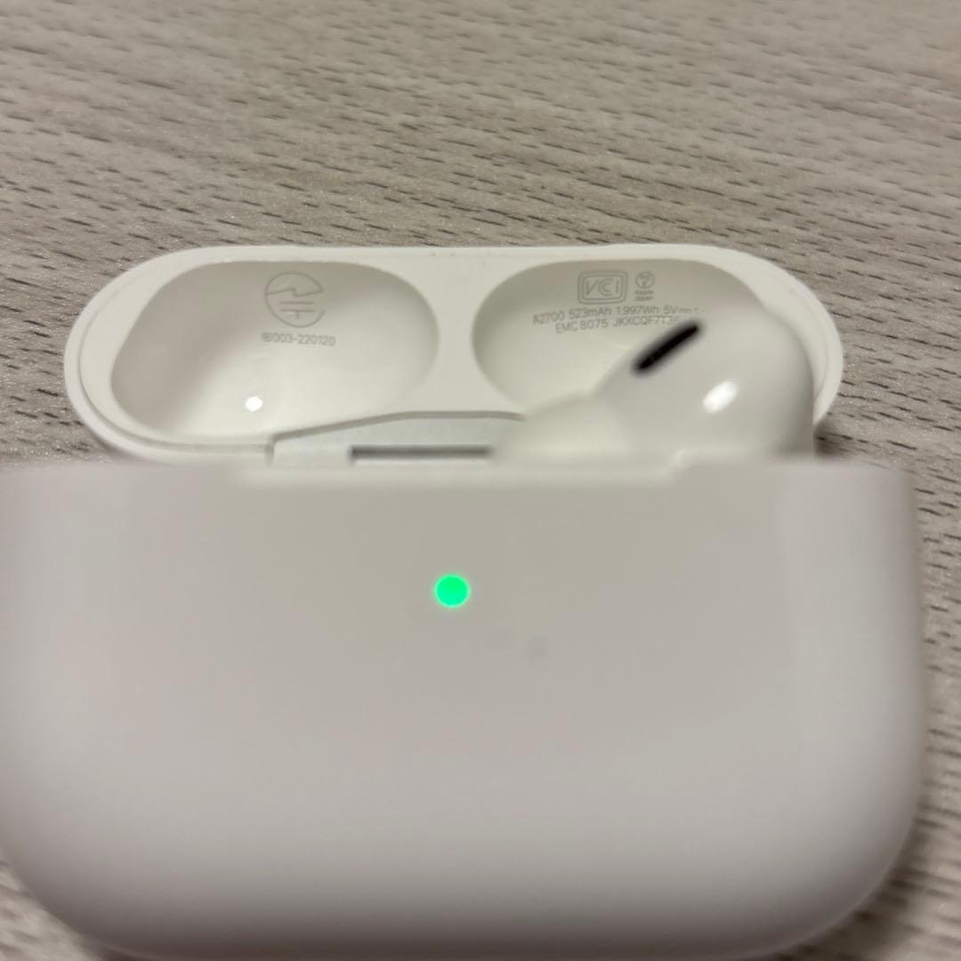 AirPods Pro2 エアポッツ　片耳（右耳のみ）　lightening