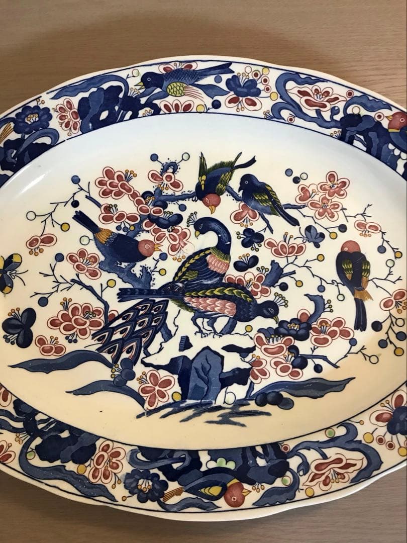 古伊万里　伊万里焼？有田焼？のお皿山水図　線描き　花唐草文