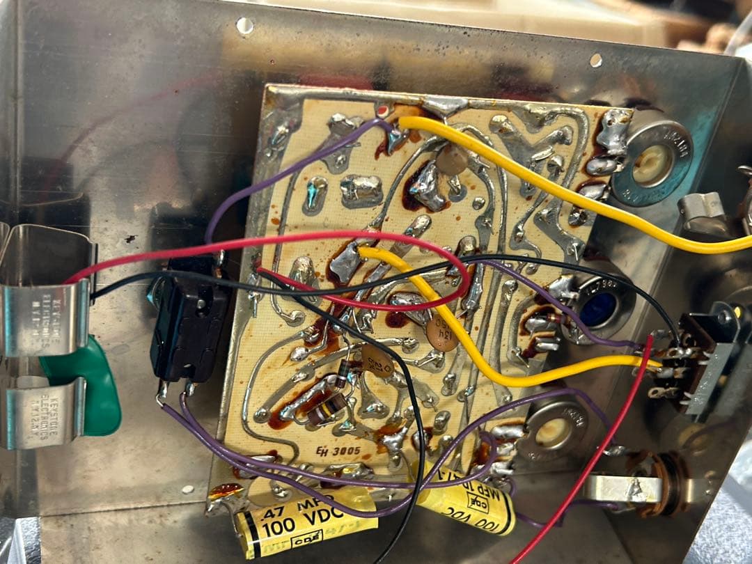 （0319）Electro-HarmonixBLACK FINGER