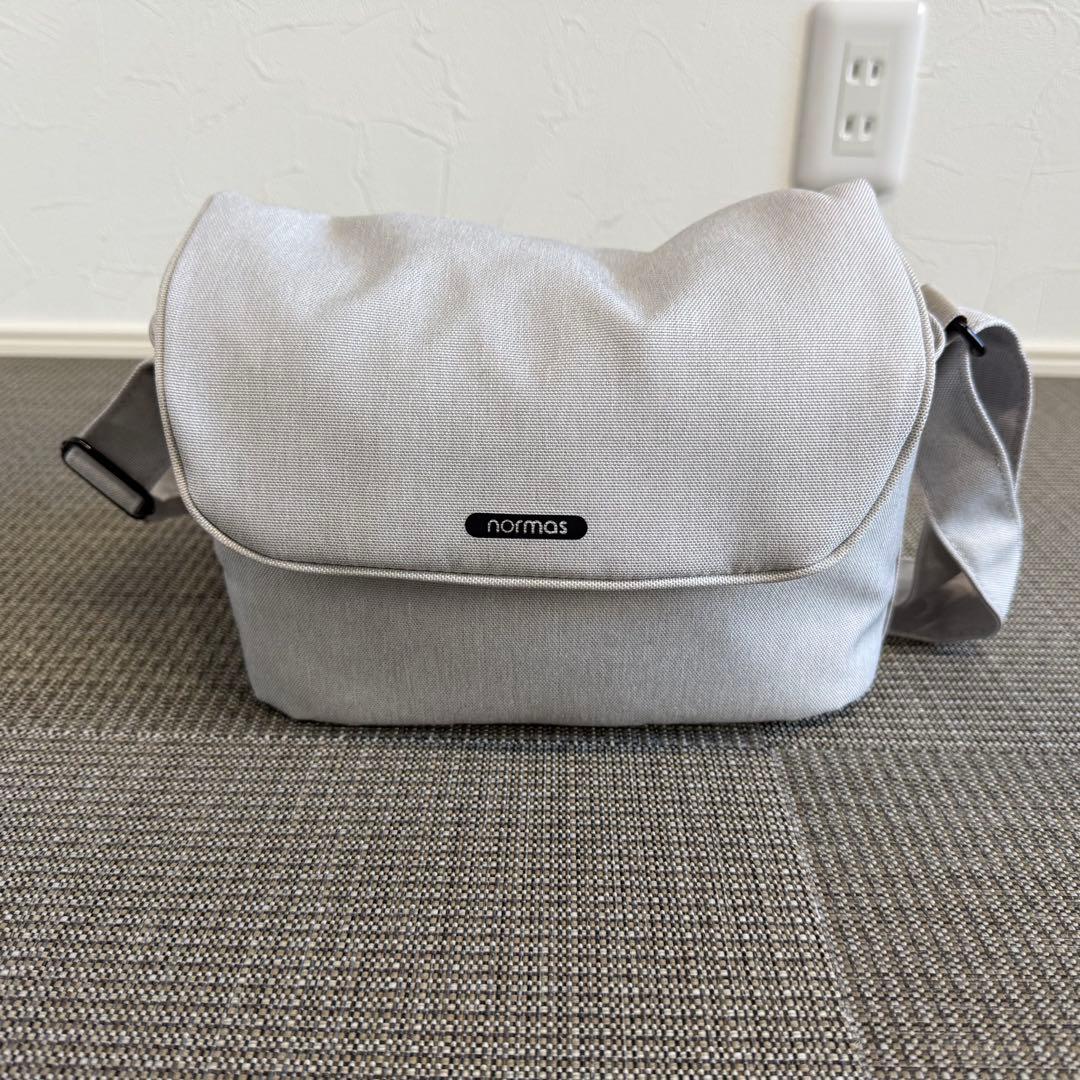 Nikon D5600 レンズ2本・充電器・バッテリー・SDカード・バック付き